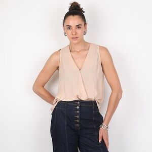 NWT L'AGENCE Blush Beige Silk Chiffon Sleeveless V-Neck Draped Wrap Front Top XS